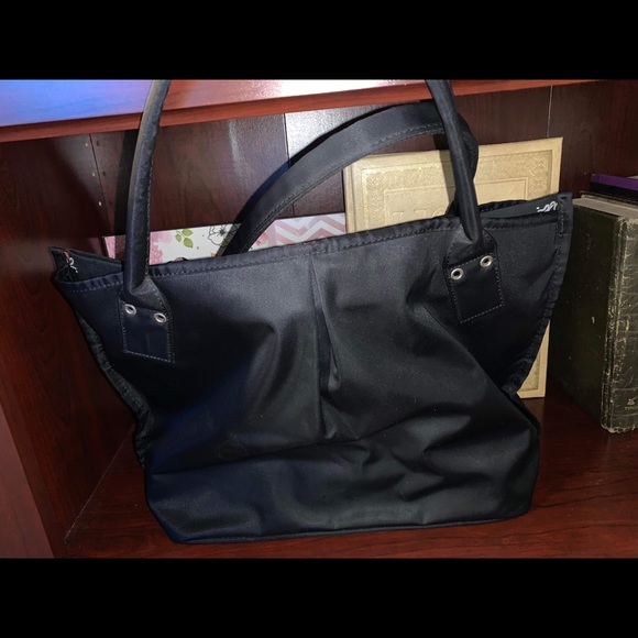 Women’s auguin voltage purses - Picture 4 of 4